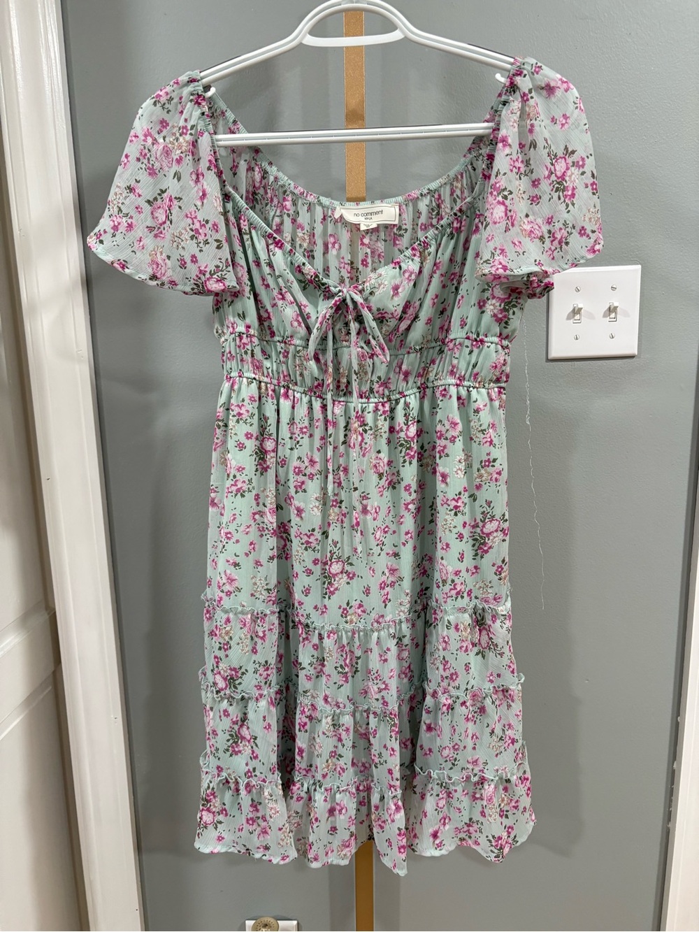 No Comment NYLA Mint Green Pink Floral Tiered Mini Dress M